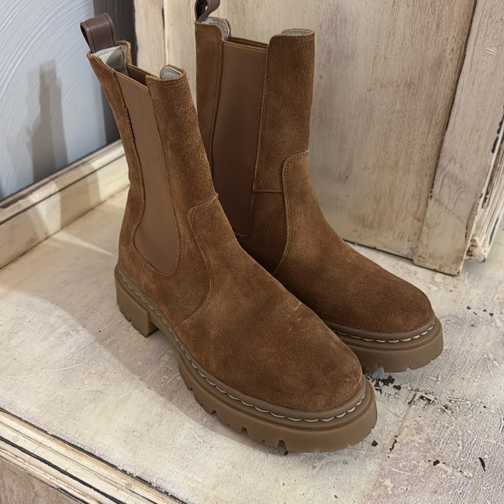 Bull Boxer Lug Boots